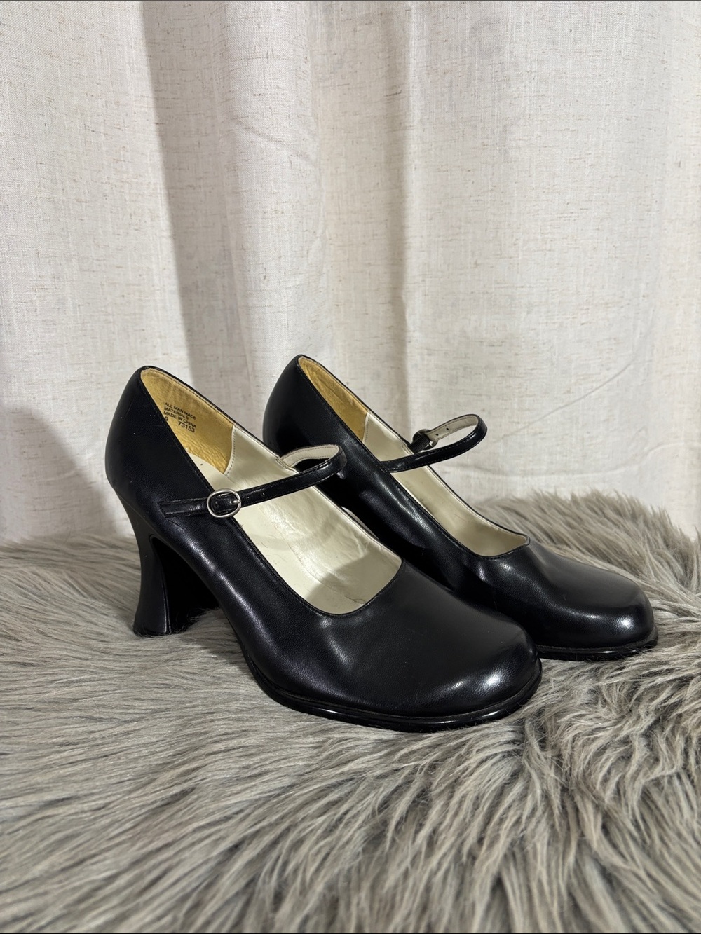 Vintage Y2K Unlisted Classic Black Mary Janes With Flared Chunky Heels - Women